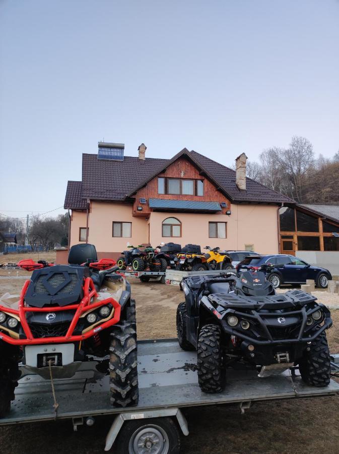 Casa Alesi Villa Dragoslavele Dış mekan fotoğraf