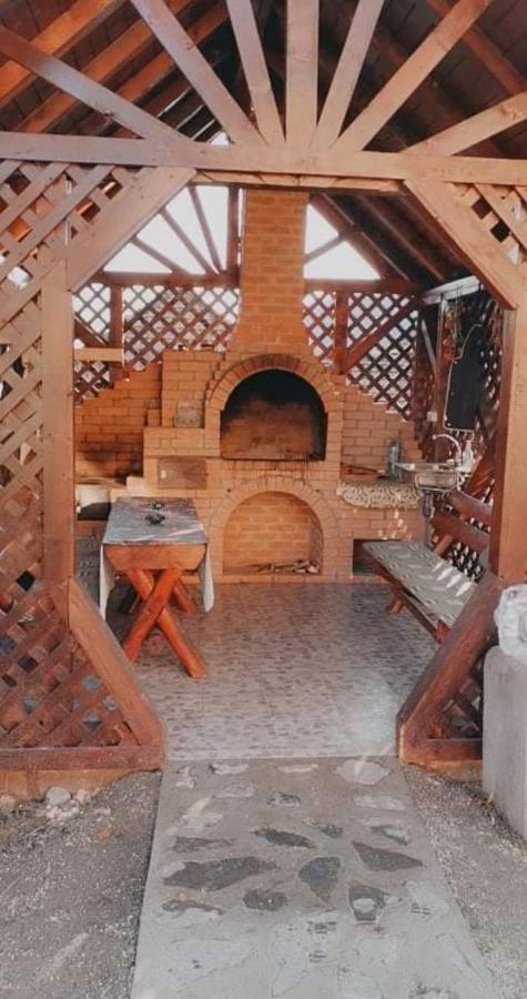 Casa Alesi Villa Dragoslavele Dış mekan fotoğraf
